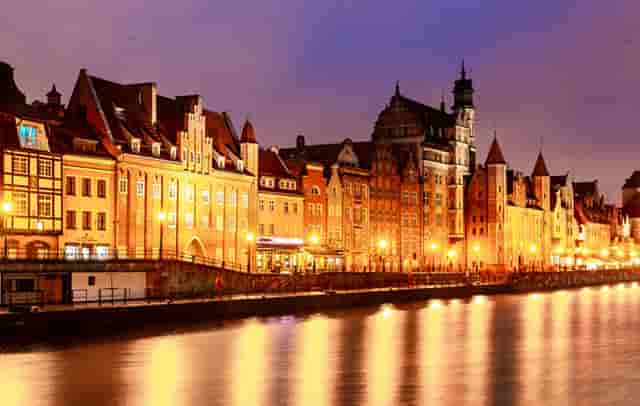 袖虎宠物攻略：猫咪突然过于反应激烈是怎么回事？